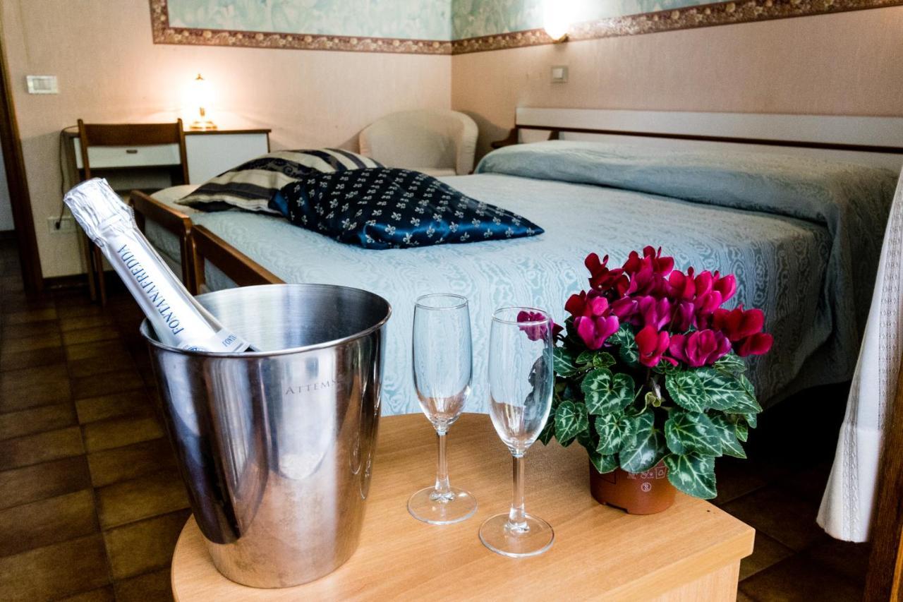 Da Elio Hotel Piegaro  Bagian luar foto