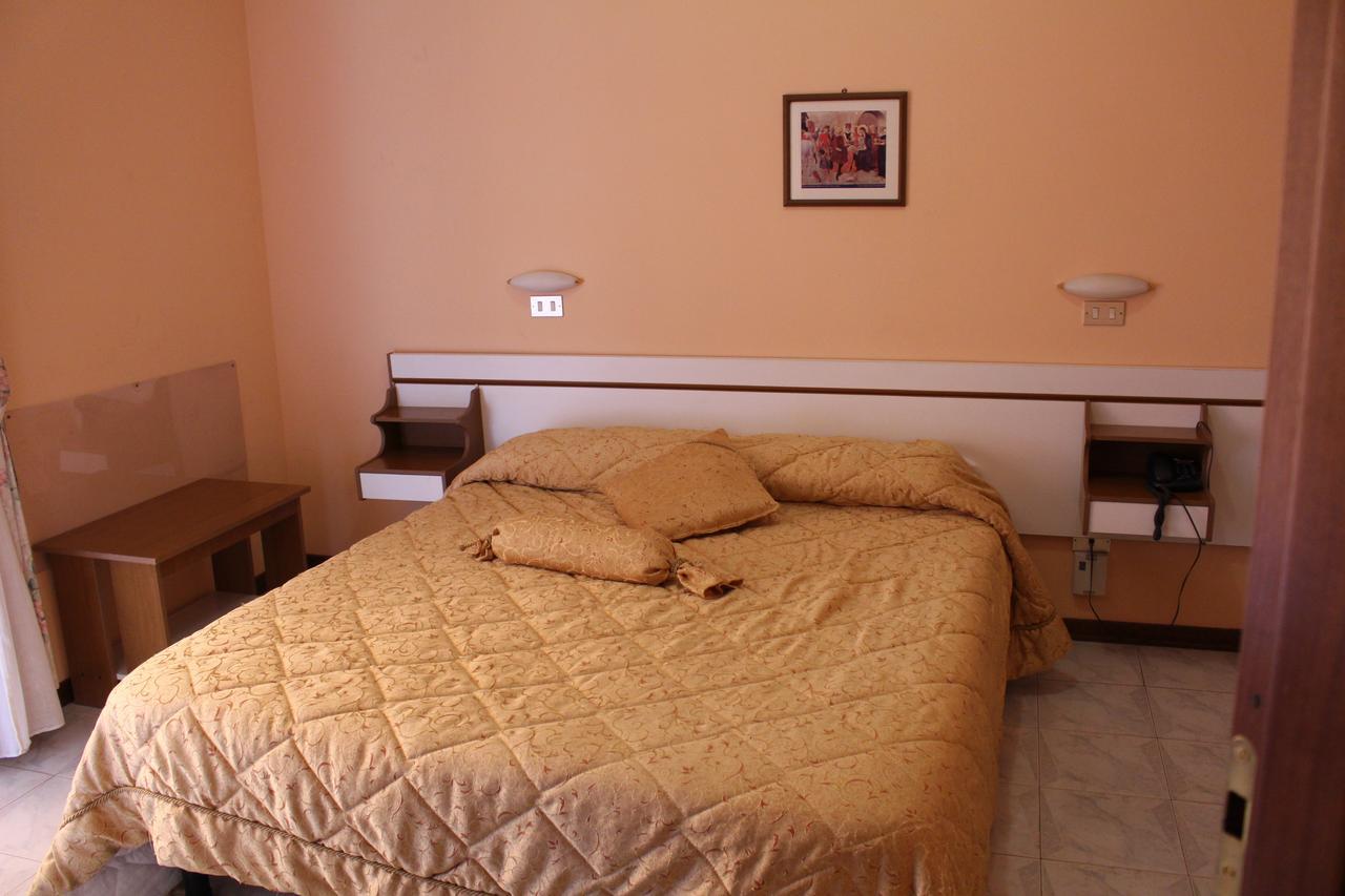 Da Elio Hotel Piegaro  Bagian luar foto