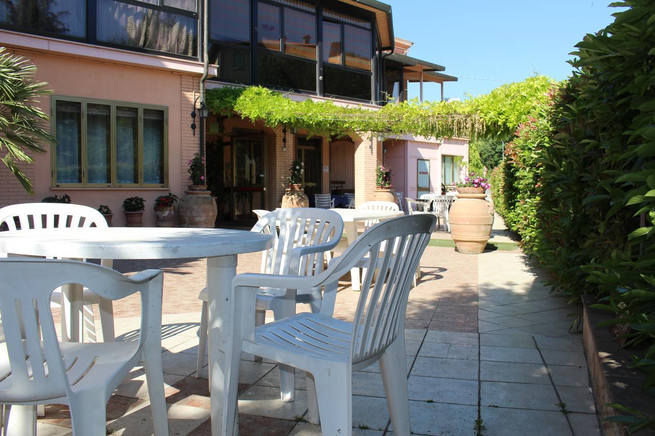 Da Elio Hotel Piegaro  Bagian luar foto