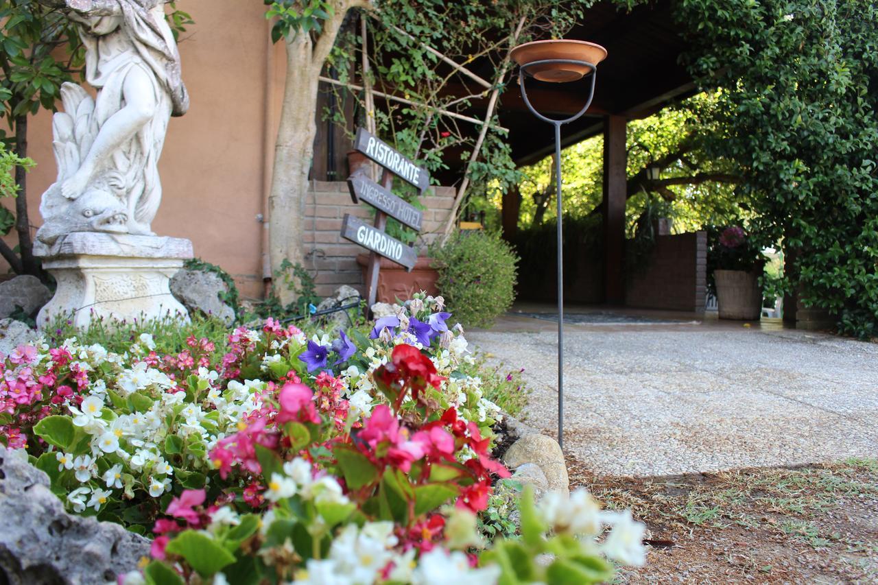 Da Elio Hotel Piegaro  Bagian luar foto