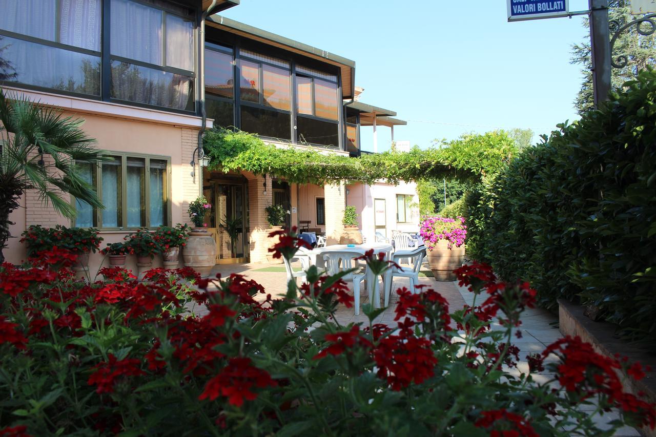 Da Elio Hotel Piegaro  Bagian luar foto